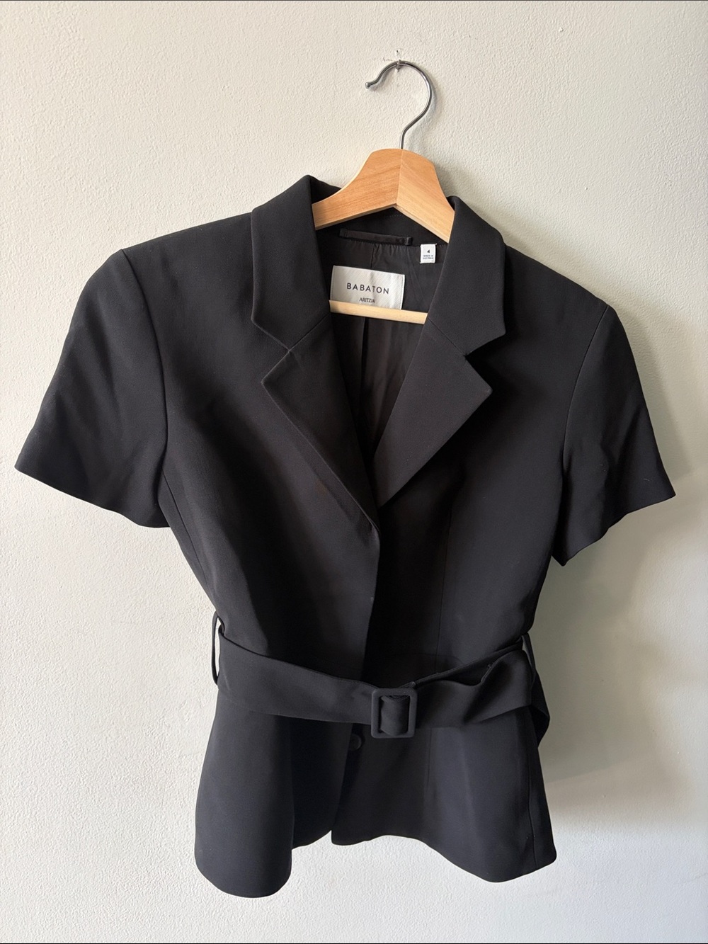 Aritzia Brynn Blazer Top